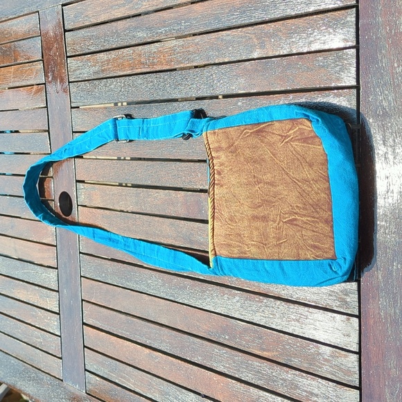 Fair Trade Made In Nepal Small Purse - Picture 5 of 5